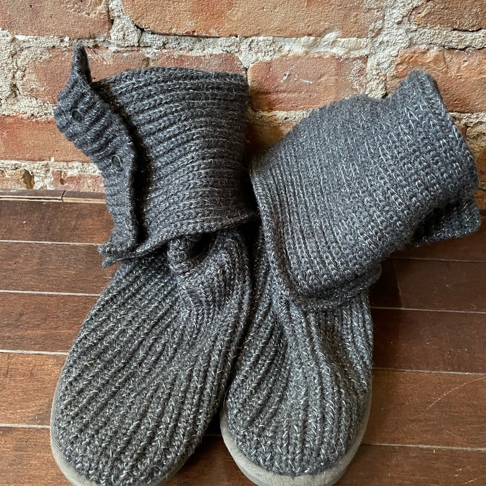 UGG Classic Cardy Boots Size 9